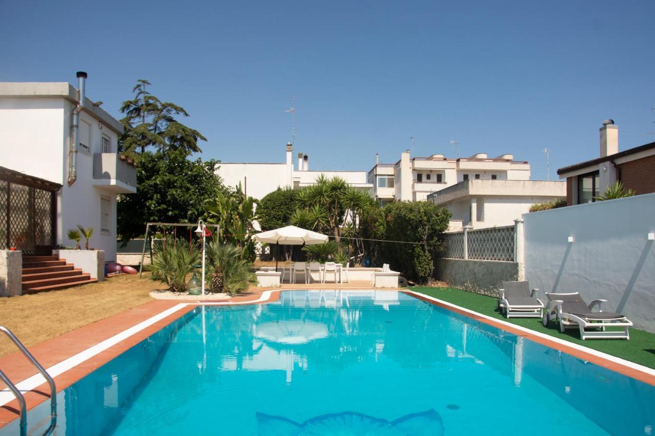 PURA B&b Noicattaro Bagian luar foto